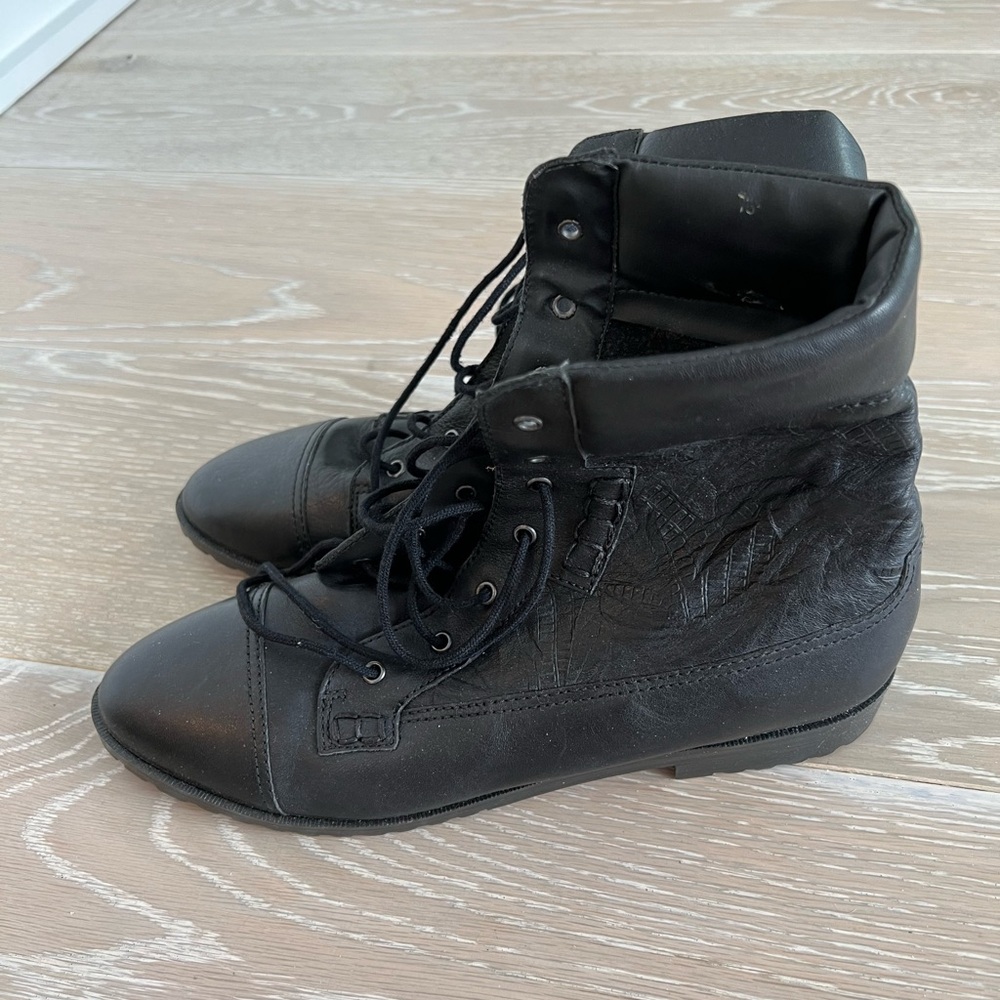 Leather Boots - Picture 4 of 9